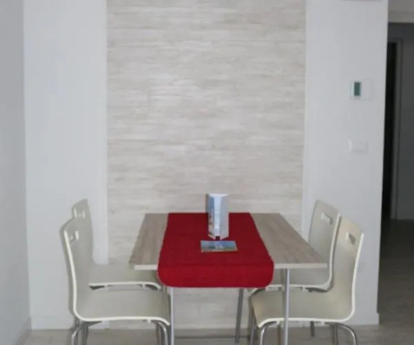 Nina 3 * Finale Ligure