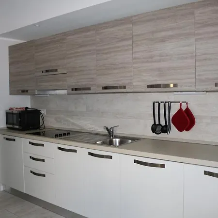 Nina 3 Holiday home *